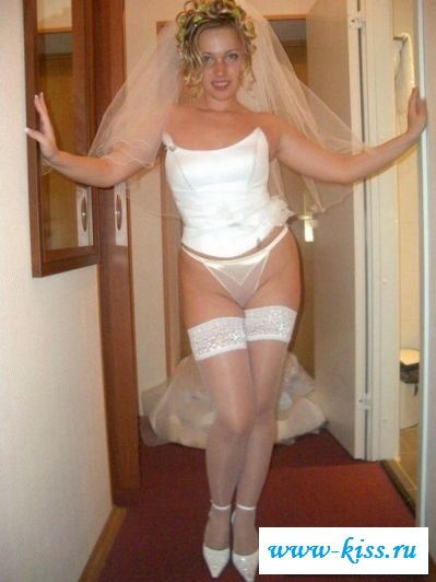 Белоснежные платья будущих жён - фото голых невест
